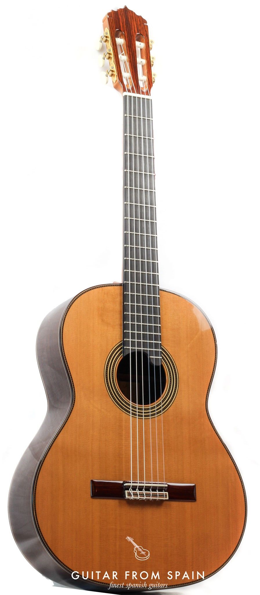 alhambra linea profesional classical guitar