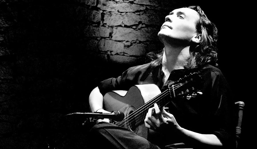 flamenco guitarist Vicente Amigo